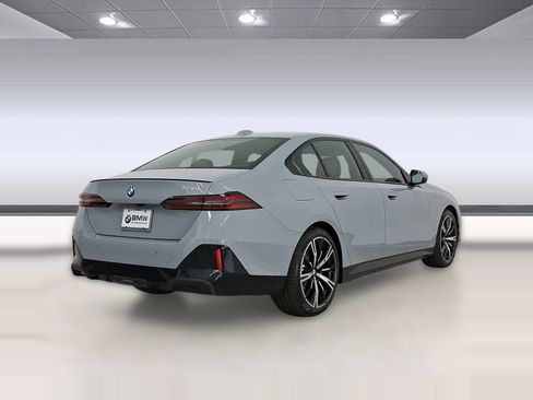 New 2026 BMW 530i 530i w/ M Sport Package image 9