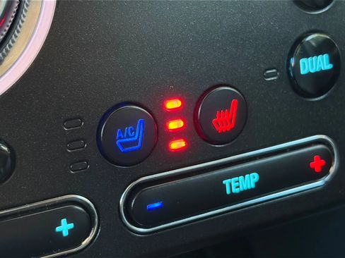 Used 2019 Ford Explorer Sport AWD/4WD image 27