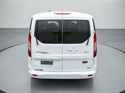 Certified 2022 Ford Transit Connect XLT image 5