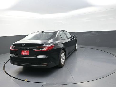 Used 2025 Toyota Camry LE image 63