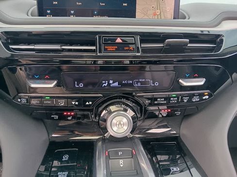Used 2023 Acura MDX w/ Technology Package AWD/4WD image 26