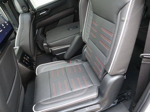 New 2025 GMC Yukon AT4 Ultimate image 19