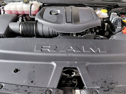 Used 2025 RAM 1500 Big Horn image 9