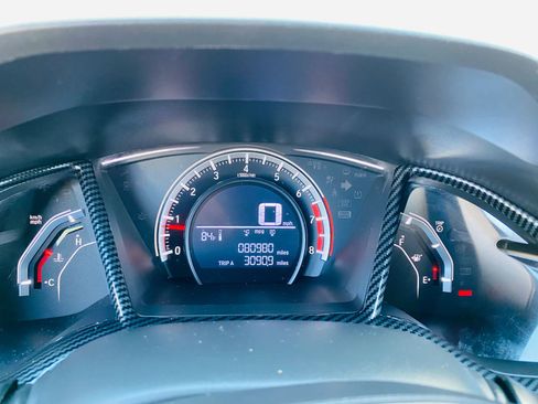 Used 2018 Honda Civic Sport image 20