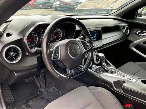 Used 2018 Chevrolet Camaro LT RWD image 12