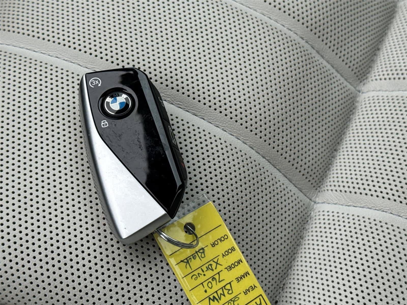 Used 2023 BMW 760i xDrive w/ Executive Package AWD/4WD image 30