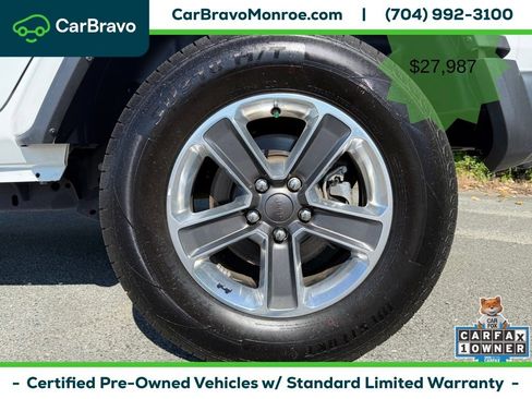 Used 2023 Jeep Wrangler Unlimited Sahara AWD/4WD image 16