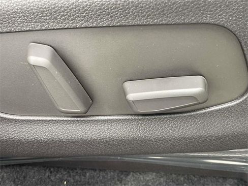 New 2026 Kia Carnival EX image 20