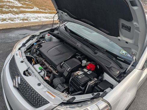 Used 2011 Suzuki SX4 AWD Hatchback image 31