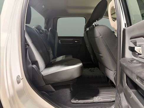 Used 2022 RAM 1500 Classic SLT w/ Protection Group AWD/4WD image 15