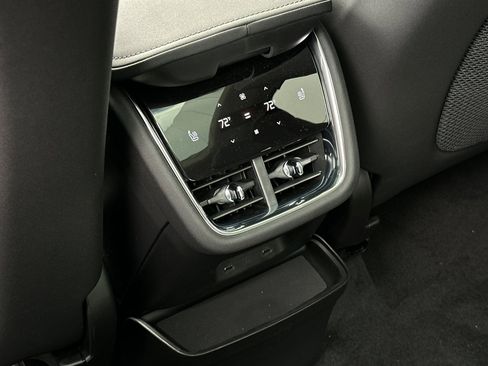 New 2025 Volvo EX90 Plus w/ Protection Package Premier image 13