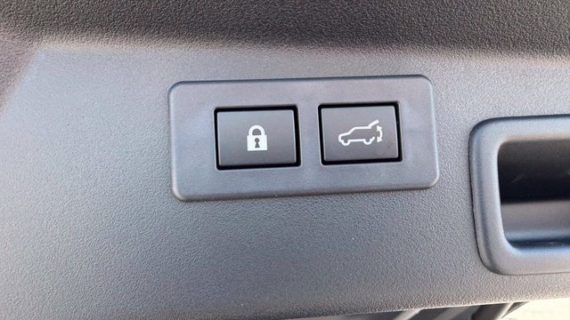 Used 2026 Subaru Outback Premium AWD/4WD image 12