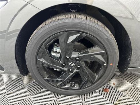 New 2026 Hyundai Elantra SEL Sport image 11