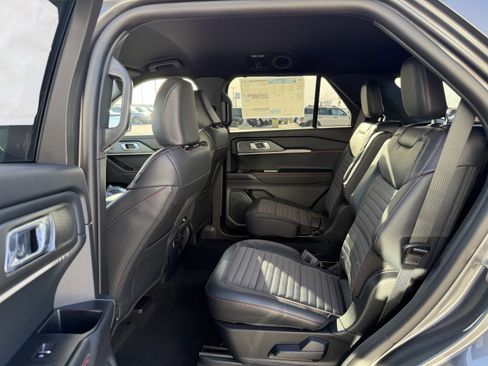 New 2026 Ford Explorer ST-Line AWD/4WD image 6