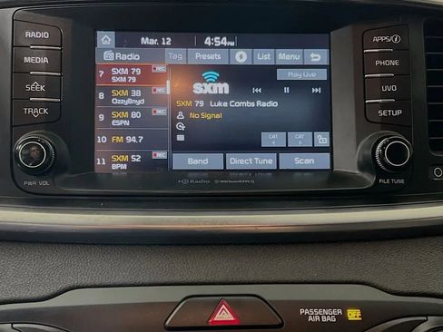 Used 2017 Kia Sorento EX image 15