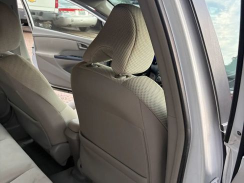 Used 2010 Honda Insight EX image 33