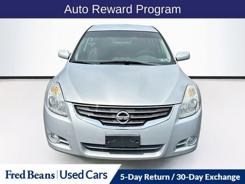 Used 2010 Nissan Altima 2.5 S FWD image 2