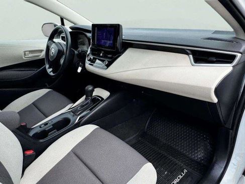 Used 2023 Toyota Corolla LE FWD image 55