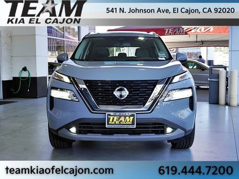 Used 2021 Nissan Rogue SL image 4