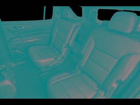Certified 2025 Chevrolet Traverse High Country FWD image 21
