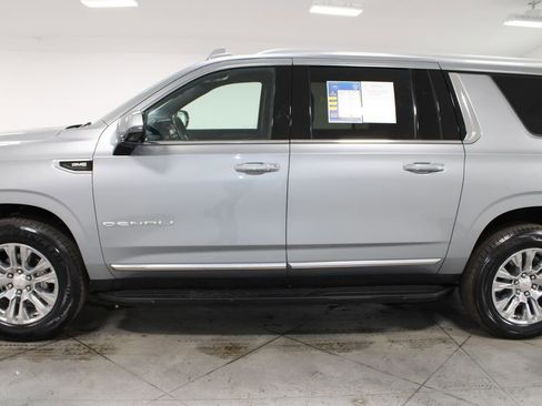 Used 2024 GMC Yukon XL Denali image 6