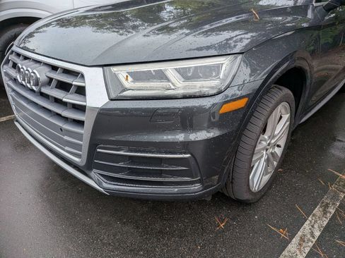 Used 2019 Audi Q5 2.0T Premium Plus w/ Premium Plus Package AWD/4WD image 7