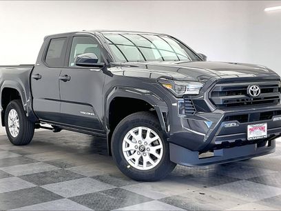 New 2025 Toyota Tacoma SR5