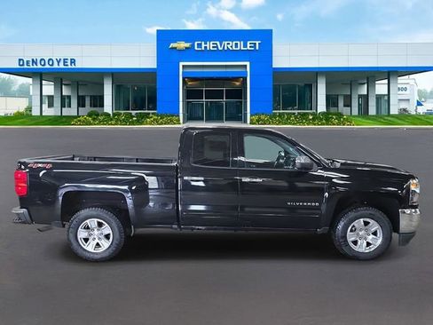 Used 2018 Chevrolet Silverado 1500 LT image 4