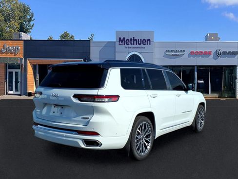 Used 2025 Jeep Grand Cherokee L Summit AWD/4WD image 5