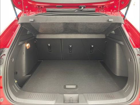 New 2026 Chevrolet Trax RS w/ Sunroof Package FWD image 13