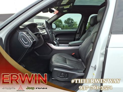 Used 2020 Land Rover Range Rover Sport HSE AWD/4WD image 13