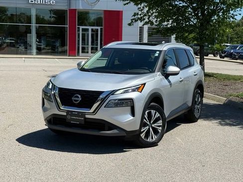 Used 2023 Nissan Rogue SV w/ SV Premium B Package AWD/4WD image 2
