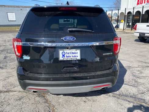 Used 2016 Ford Explorer XLT w/ Equipment Group 202A image 5