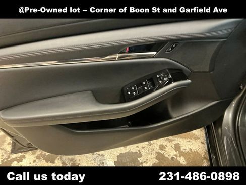 Used 2025 MAZDA MAZDA3 s FWD image 15