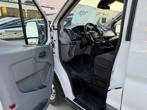 Used 2016 Ford Transit 150 XL image 13