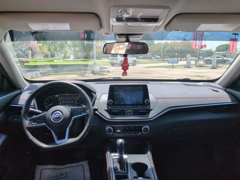 Used 2022 Nissan Altima 2.5 SR FWD image 30