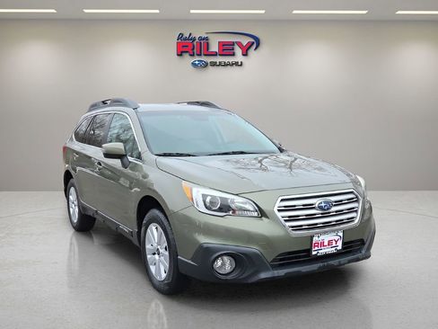 Used 2016 Subaru Outback 2.5i Premium image 7
