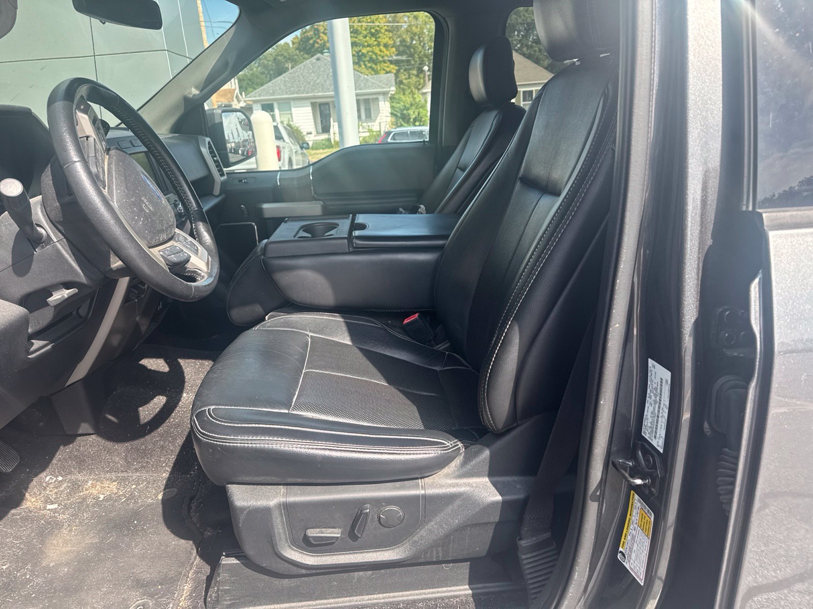 Used 2019 Ford F150 Lariat w/ Trailer Tow Package AWD/4WD image 5