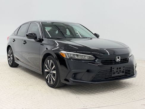 Used 2023 Honda Civic EX image 7