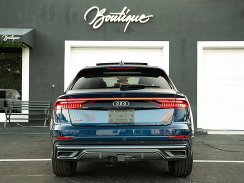 Used 2022 Audi Q8 Premium Plus AWD/4WD image 4