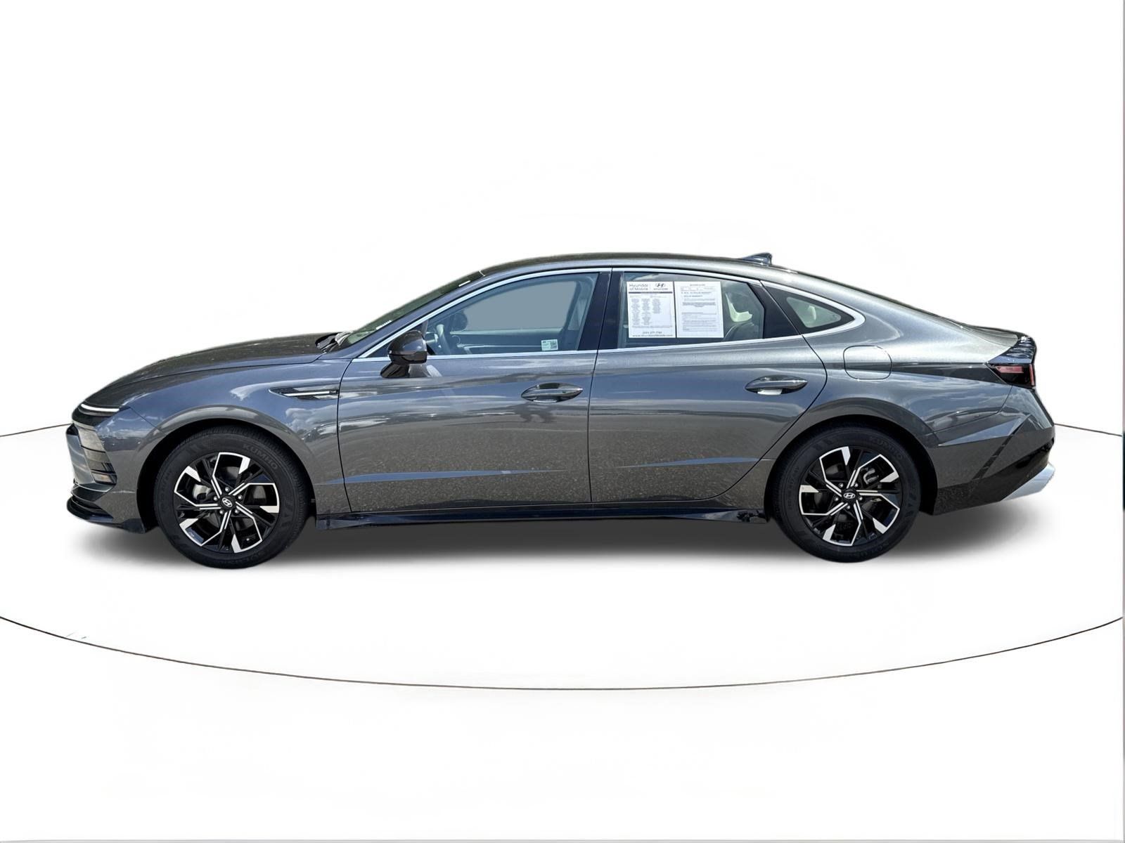 Certified 2025 Hyundai Sonata SEL FWD image 6