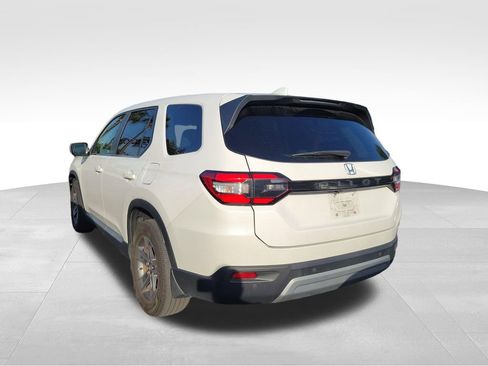 Used 2025 Honda Pilot EX-L image 15