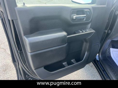 Used 2020 Chevrolet Silverado 1500 Custom w/ Custom Convenience Package image 10