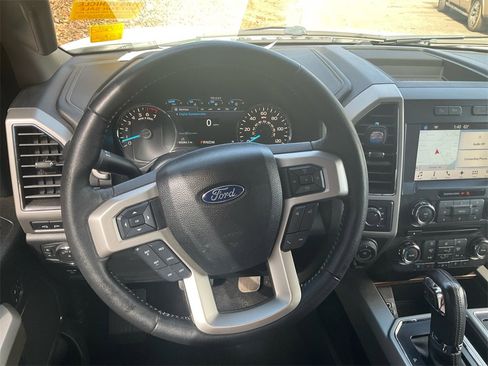 Used 2018 Ford F150 Lariat image 21