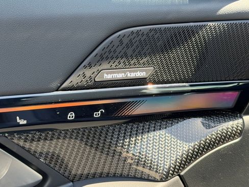 New 2026 BMW i5 eDrive40 w/ M Sport Package RWD image 19