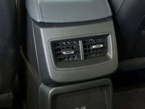 Used 2024 Chevrolet Equinox EV LT FWD image 38