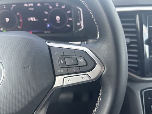 Used 2023 Volkswagen Atlas Cross Sport SE w/ Black Wheel Package image 18