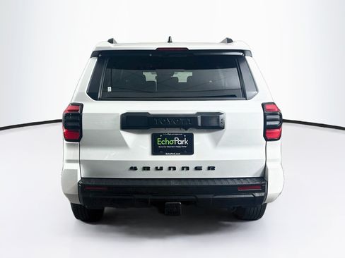 Used 2025 Toyota 4Runner SR5 AWD/4WD image 7
