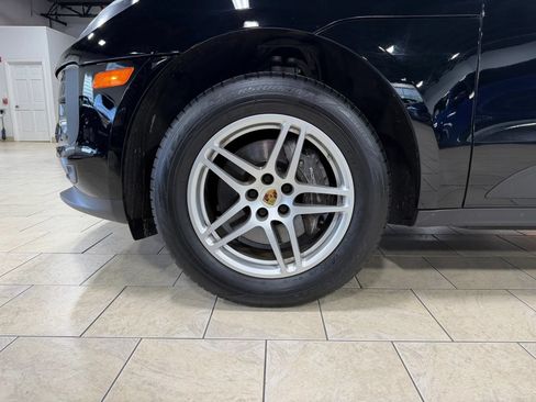 Used 2021 Porsche Macan AWD/4WD image 40