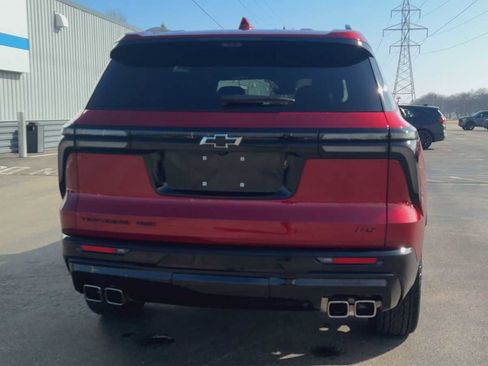 Certified 2024 Chevrolet Traverse RS image 3